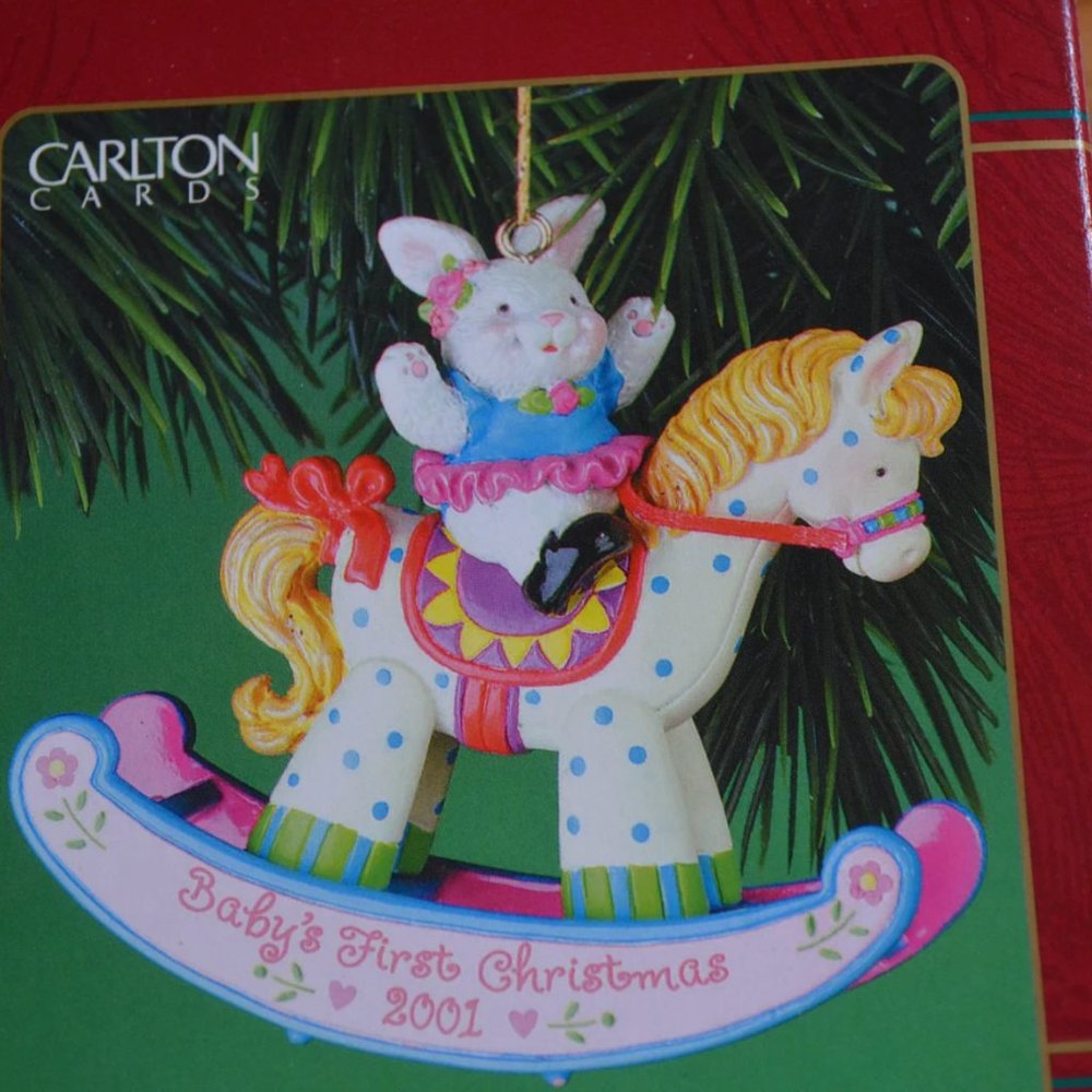 Vintage Heirloom Collection Baby First Christmas 2001 Ornament